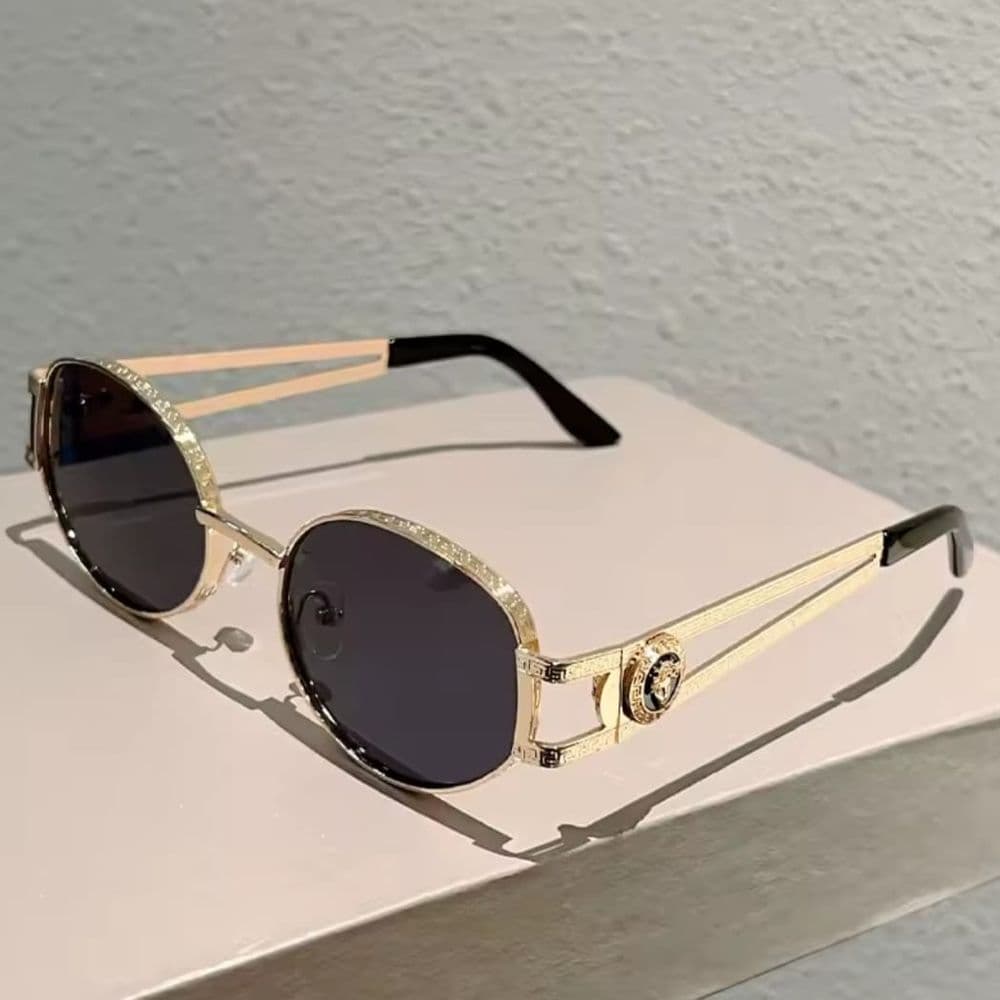 LENTES DE SOL MIU GRIS DEGRADADO