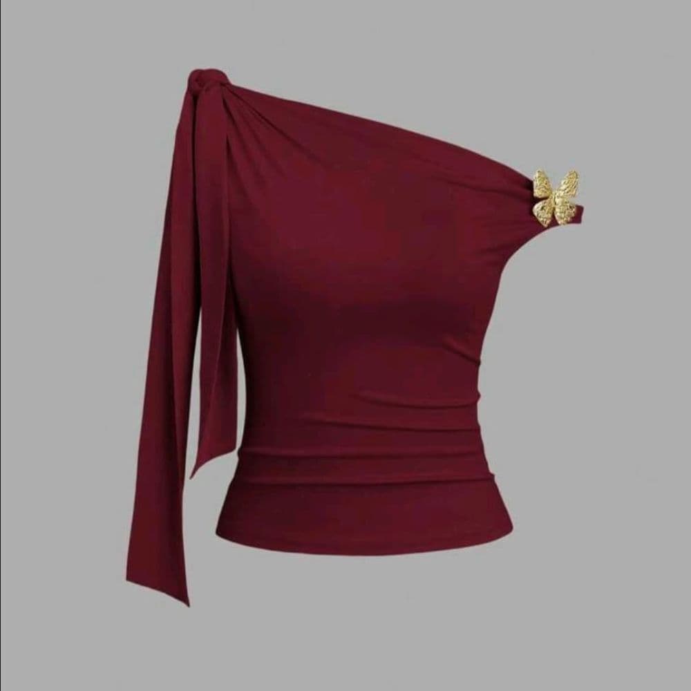 BLUSA HOMBROS OBLICUOS